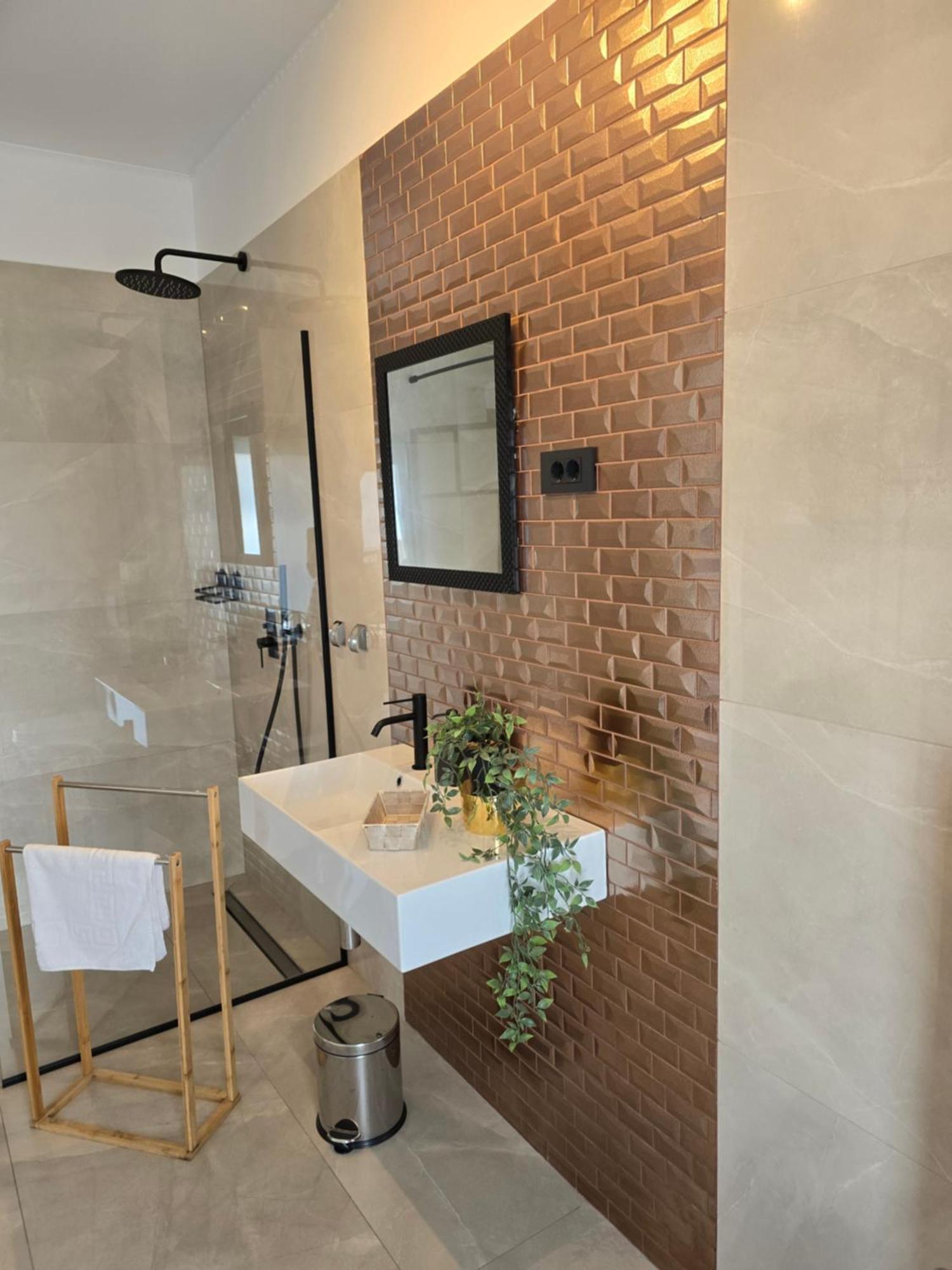 Villa Adriatic, Apartment Rebecca With Heated Swimming Pool, Sew View, Childrens Playground Icici Exterior photo